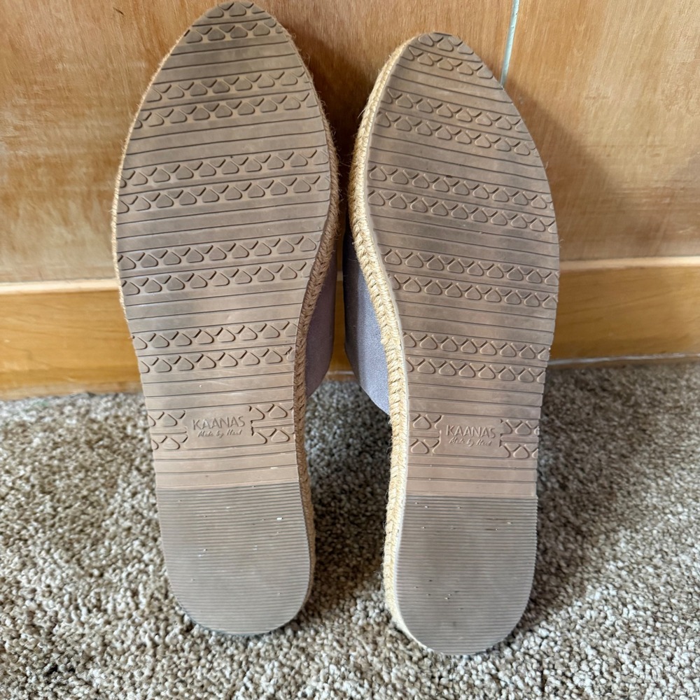 KAANAS Womens 9 Grey Suede Snakeskin Espadrille Mules Pointed Toe Slip On Flats - Picture 4 of 6